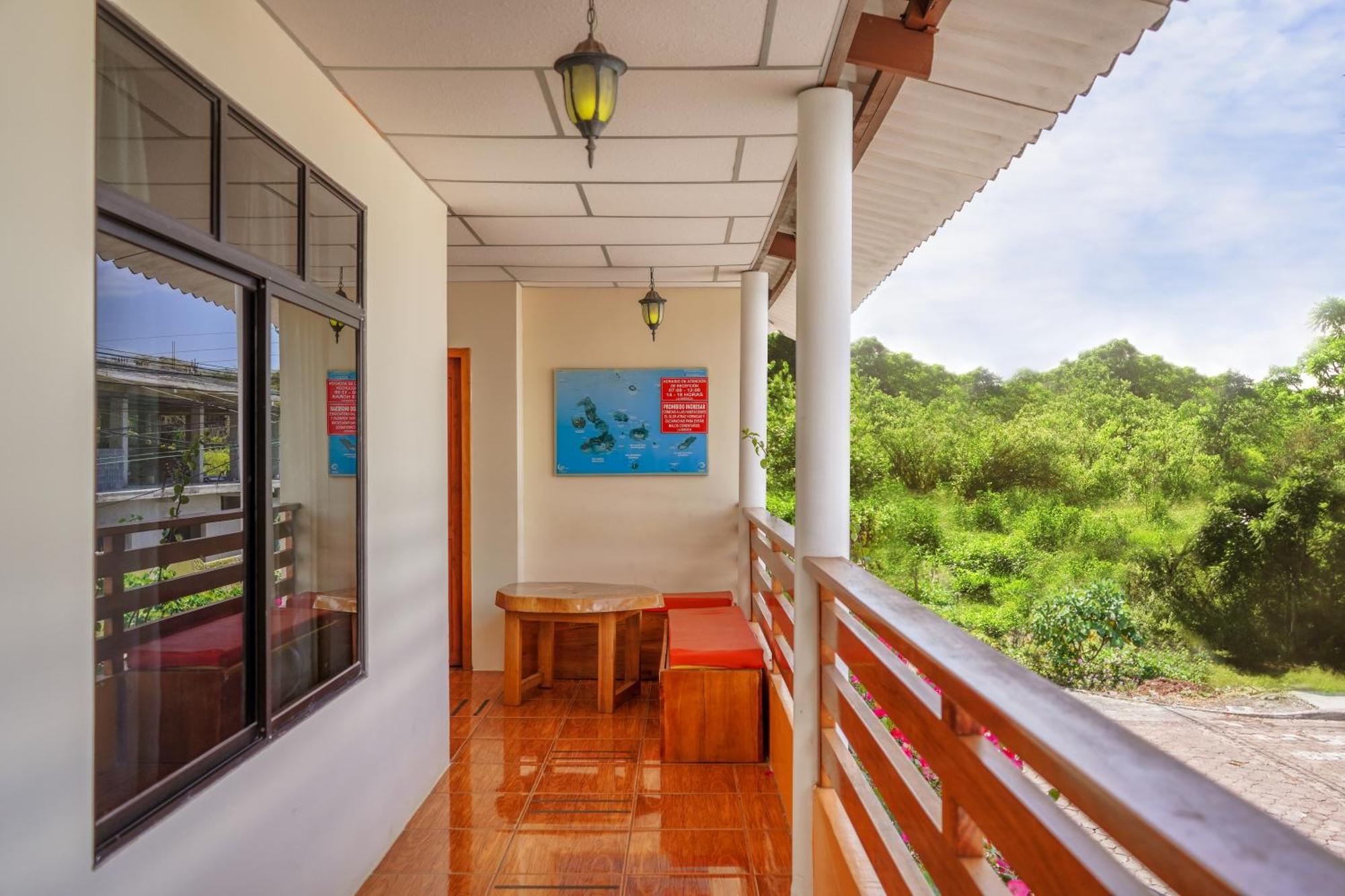 Hospedaje Germania Puerto Ayora (Galapagos Islands) Exterior foto